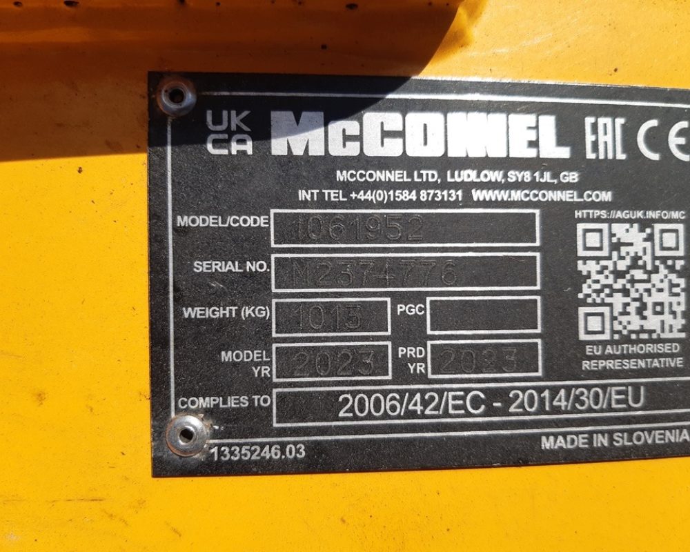 McCONNEL 225 MAGNUM MCCONNEL ELITE MOWER