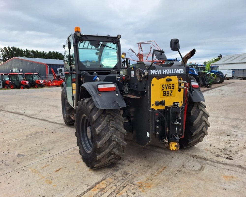 NH HARVESTER TH7.42 NEW HOLLAND HANDLER