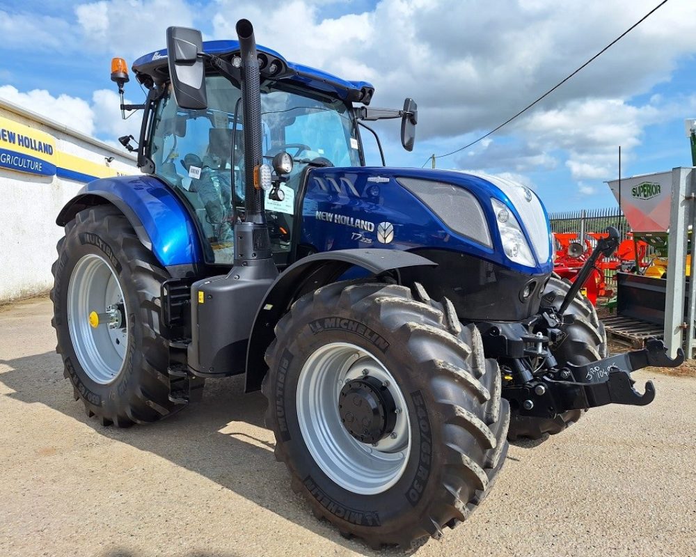 NH TRACTOR T7.225 AC NEW HOLLAND TRACTOR