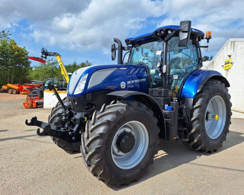 NH TRACTOR T7.225 AC NEW HOLLAND TRACTOR