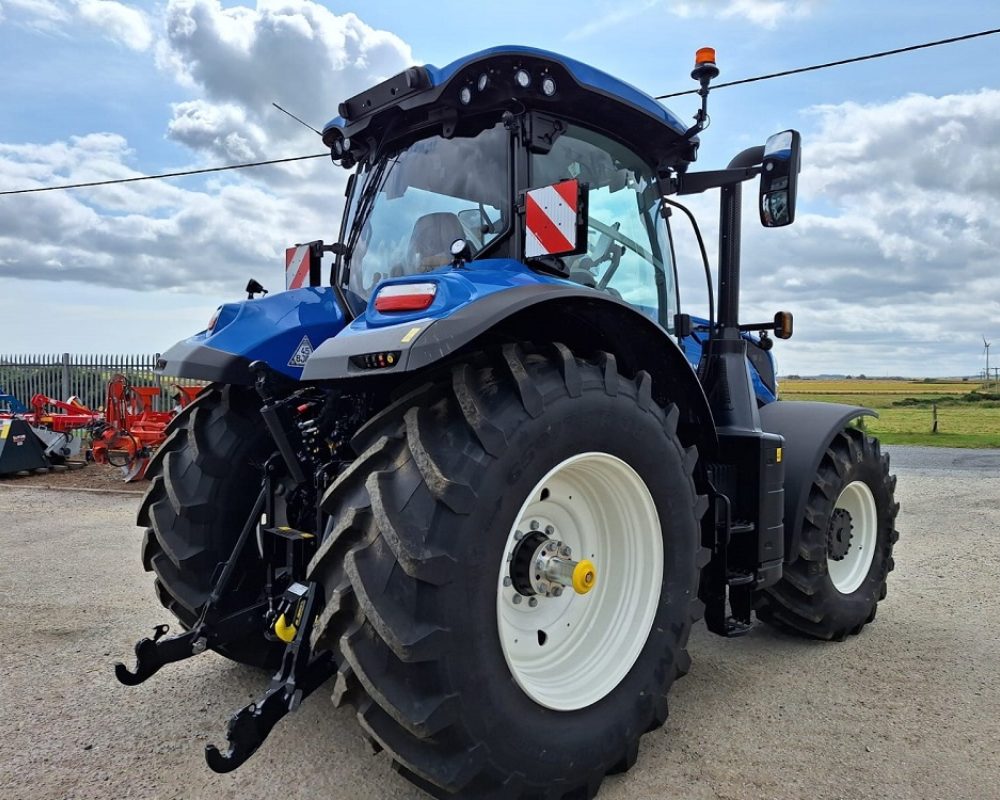 NH TRACTOR T7.245 AC NEW HOLLAND TRACTOR