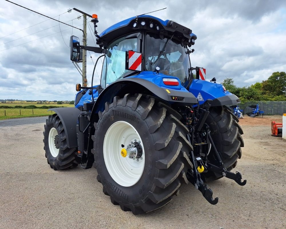 NH TRACTOR T7.245 AC NEW HOLLAND TRACTOR