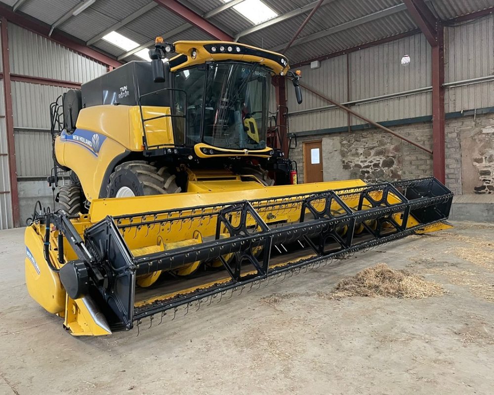 NH HARVESTER CR8.80 NEW HOLLAND COMBINE