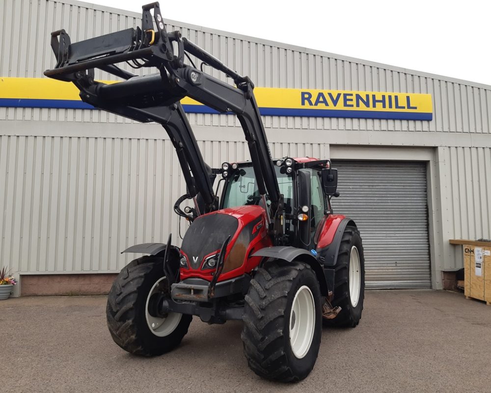 MISCELLANEOUS N124 VALTRA TRACTOR