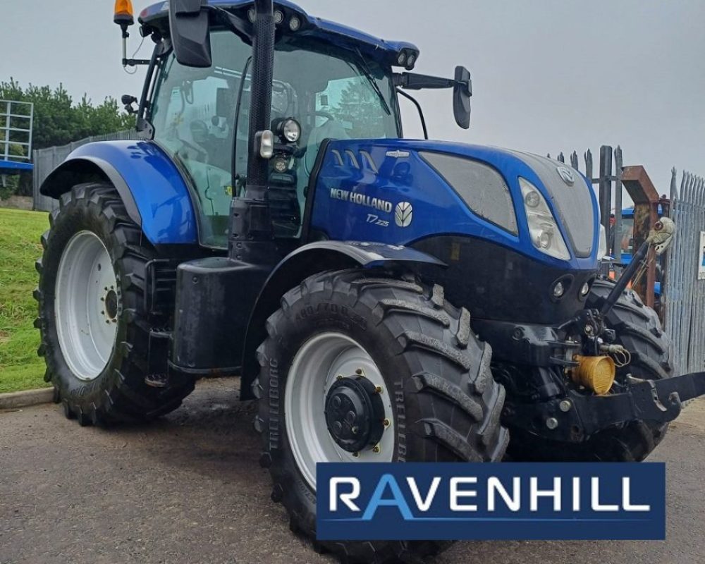 NH TRACTOR T7.225 AC NEW HOLLAND TRACTOR