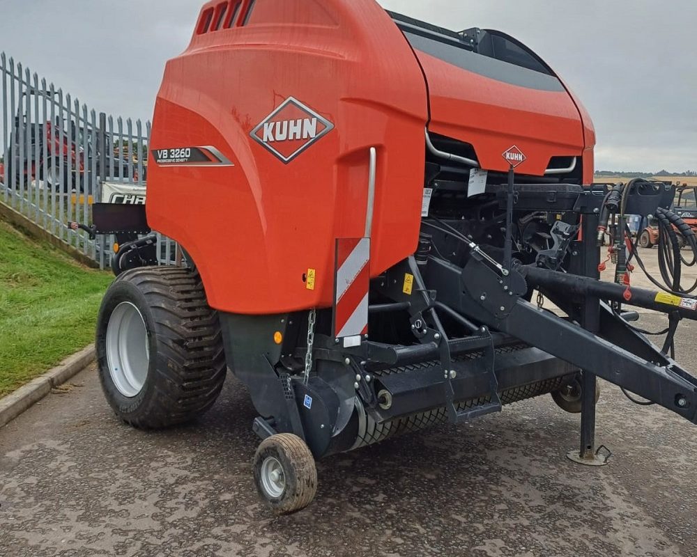 KUHN VB3260 KUHN ROUND BALER