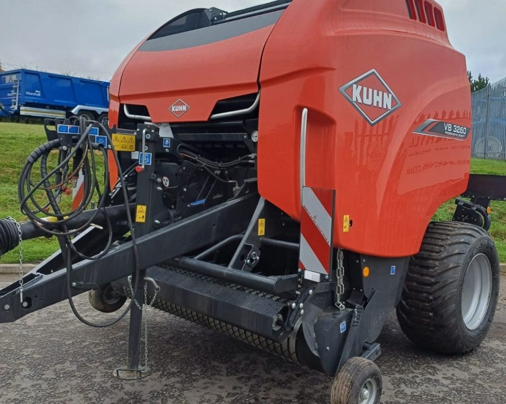 KUHN VB3260 KUHN ROUND BALER