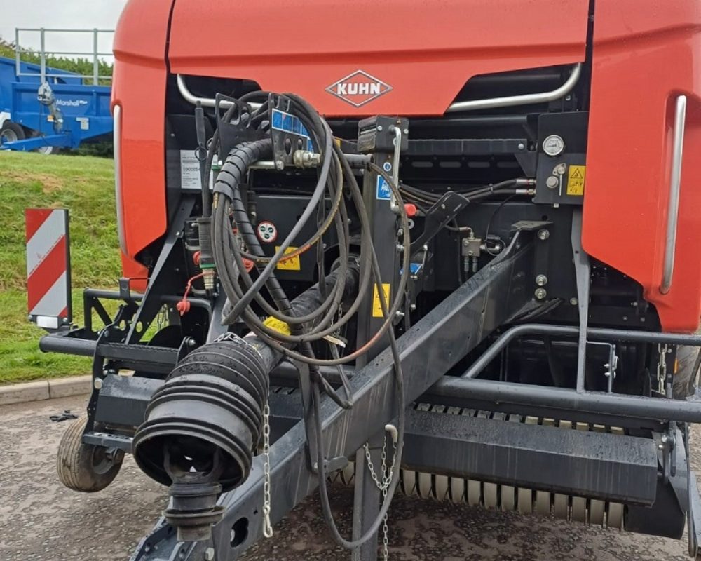 KUHN VB3260 KUHN OPTICUT BALER