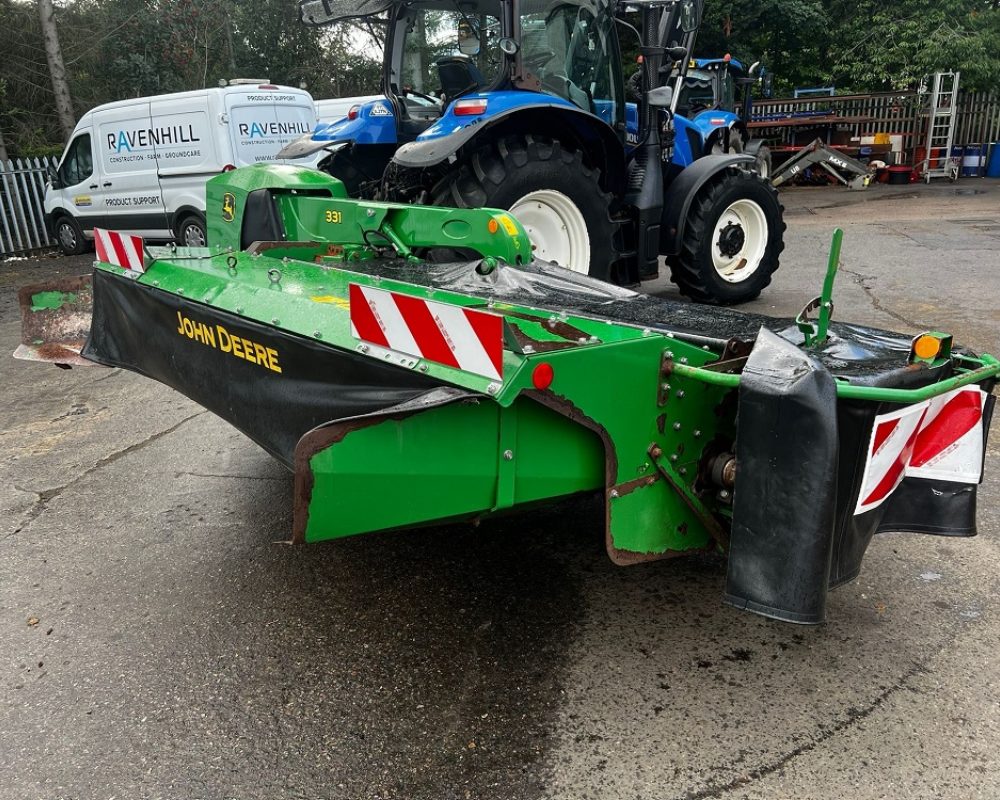 JOHN DEERE 331 REAR JOHN DEERE MOWER