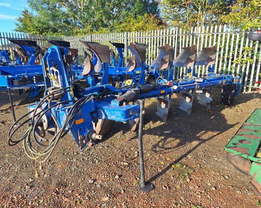 NH IMPLEMENTS PHVH5 NEW HOLLAND PLOUGH