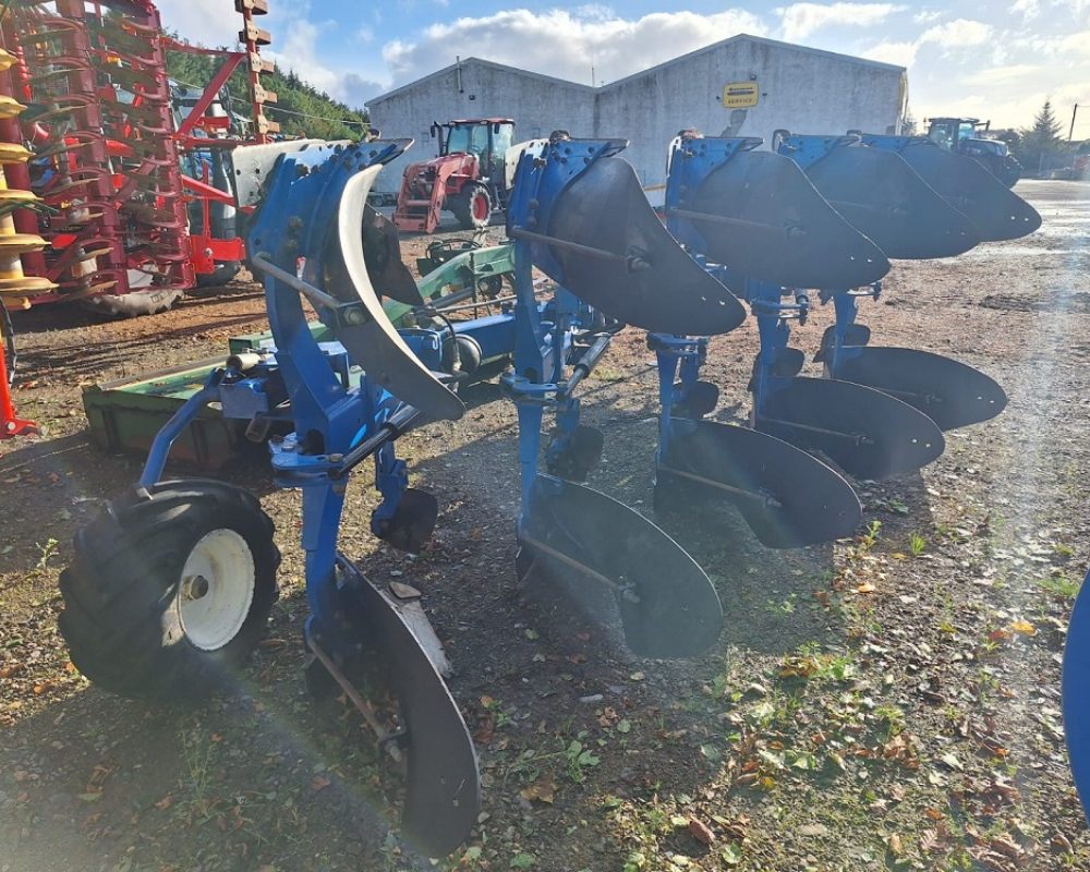 NH IMPLEMENTS PHVH5 NEW HOLLAND PLOUGH