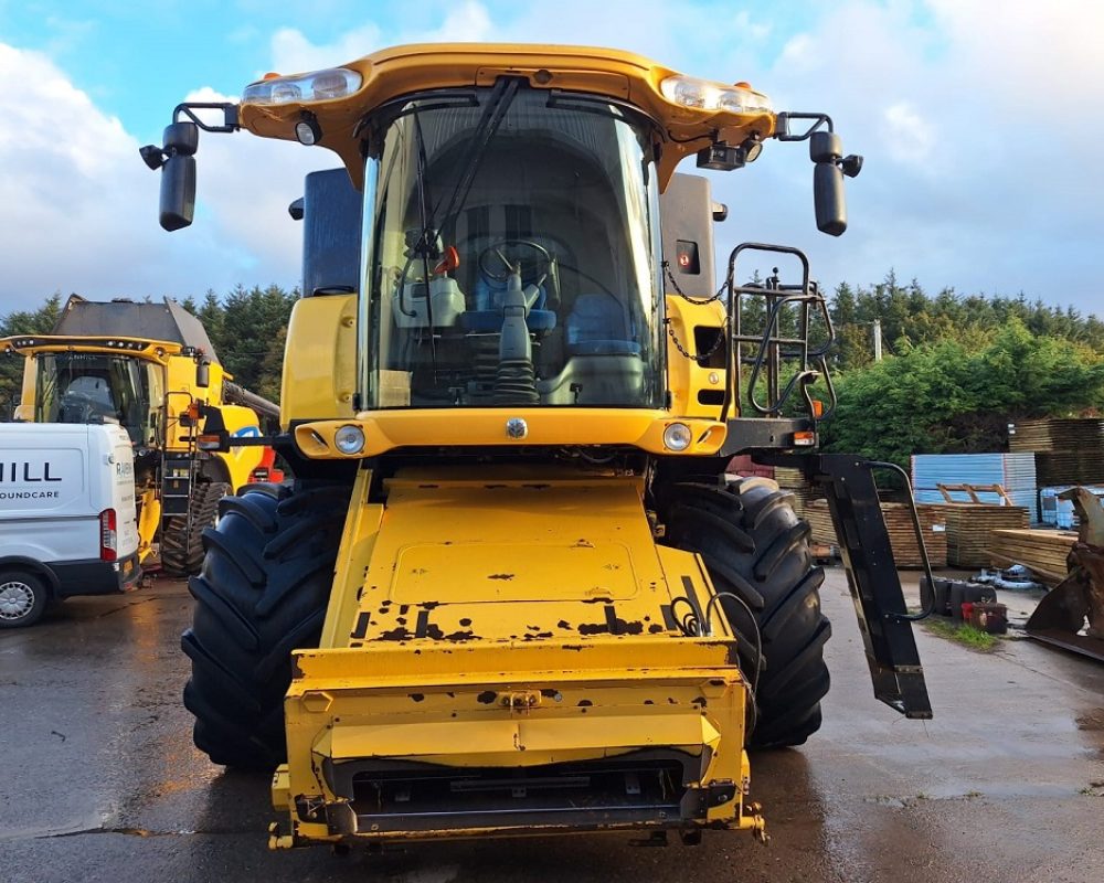 NH HARVESTER CX8070 NEW HOLLAND COMBINE