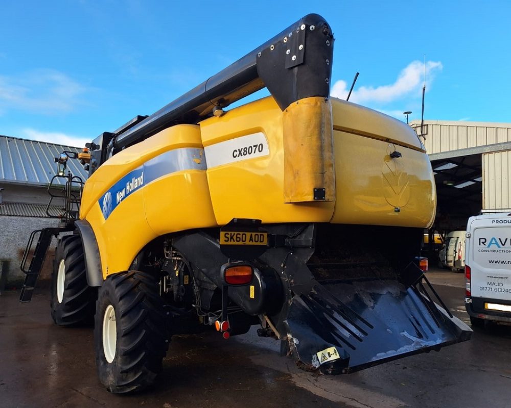 NH HARVESTER CX8070 NEW HOLLAND COMBINE