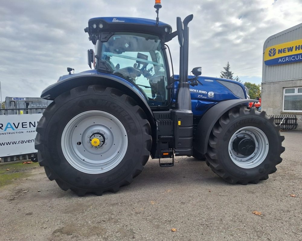 NH TRACTOR T7.300 AC NEW HOLLAND TRACTOR