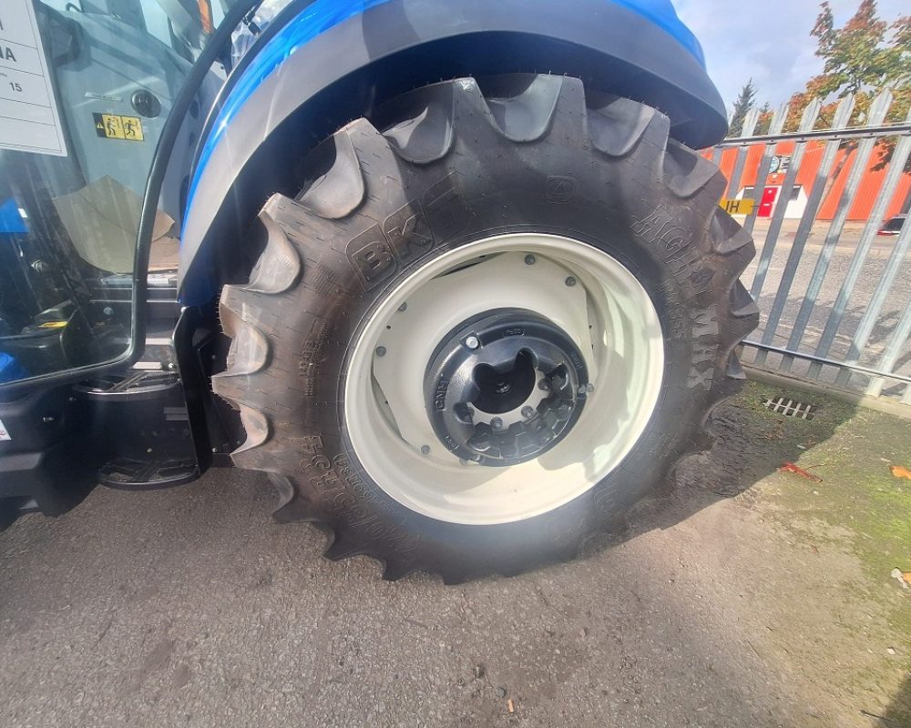 NH TRACTOR T5.110 NEW HOLLAND TRACTOR