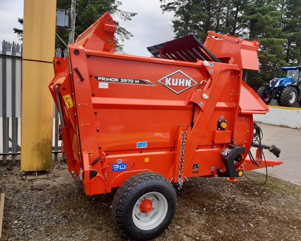 KUHN 3570M PRIMOR KUHN TRAILED BEDDER