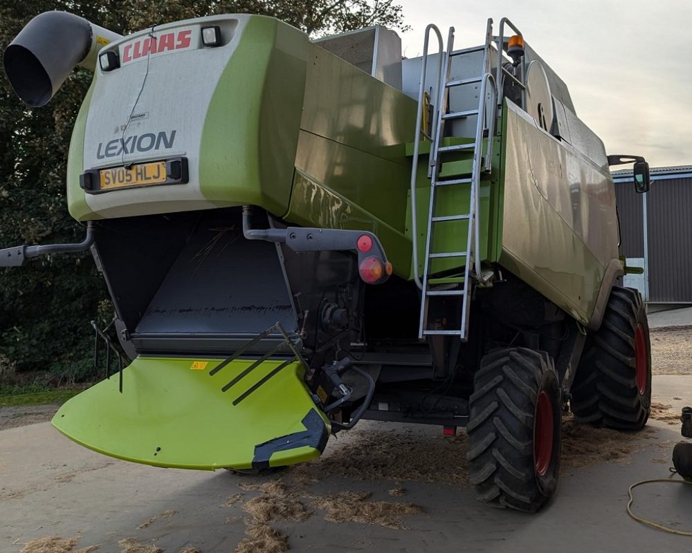 CLAAS LEXION 530 CLAAS COMBINE