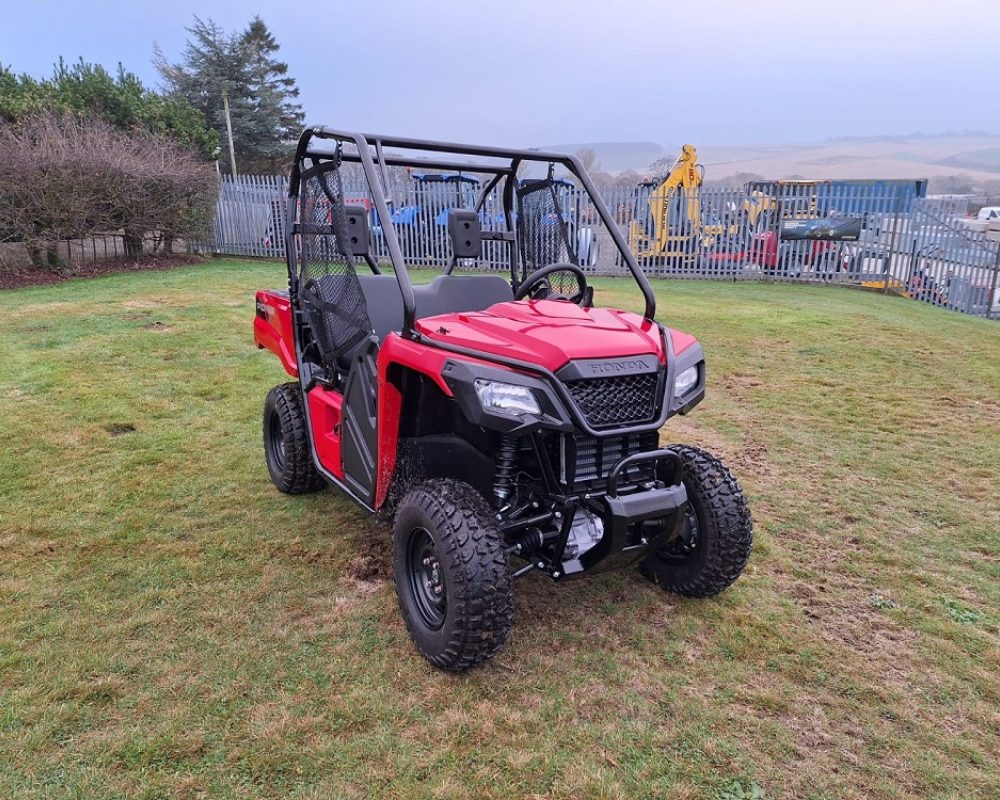 HONDA (UK) PIONEER 520 HONDA SIDE BY SIDE