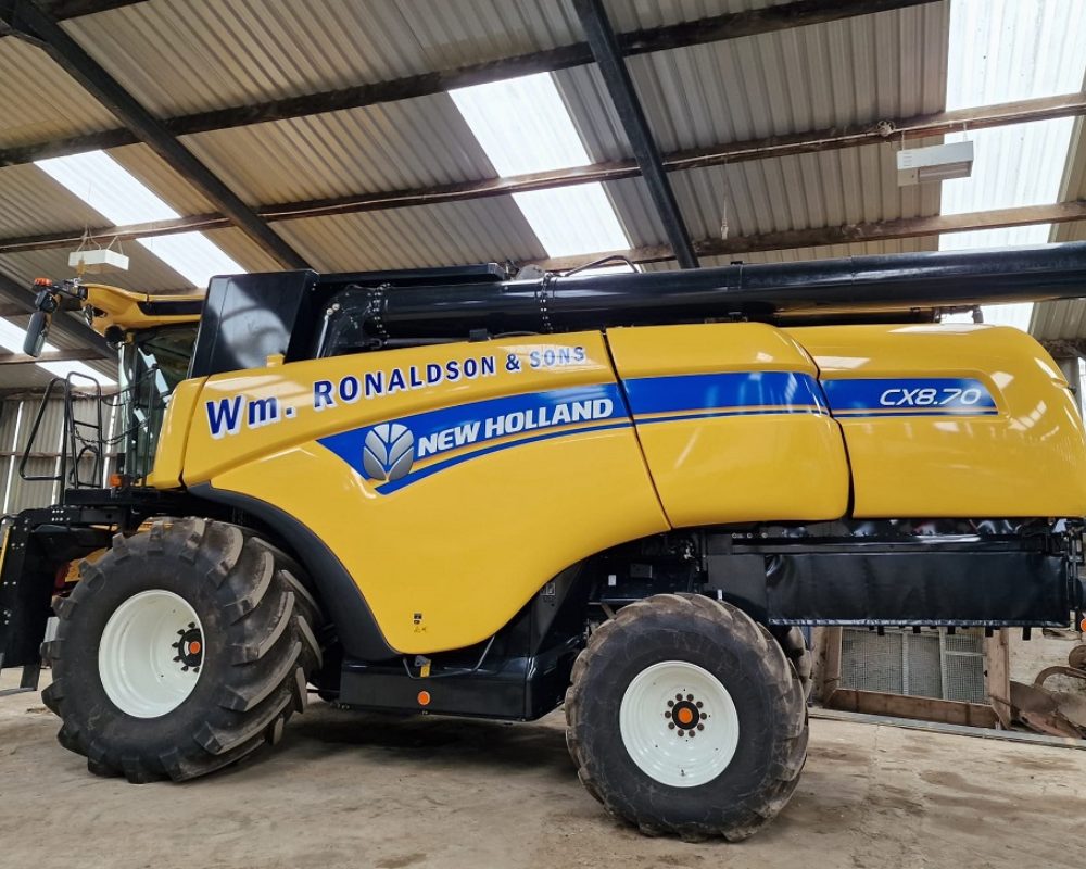 NH HARVESTER CX8.70 NEW HOLLAND COMBINE