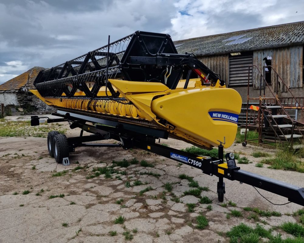 NH HARVESTER CX8.70 NEW HOLLAND COMBINE