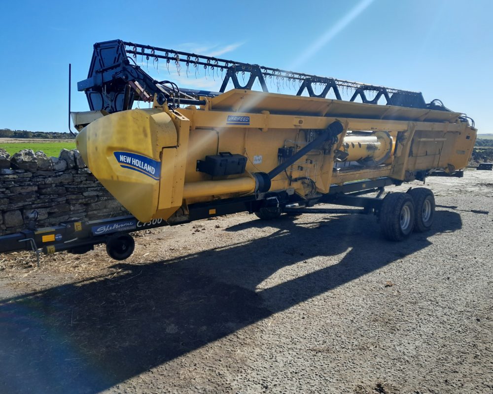 NH HARVESTER CX8.70 NEW HOLLAND COMBINE