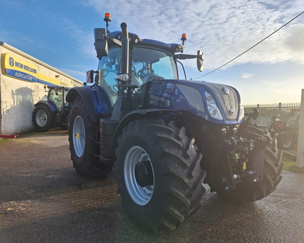 NH TRACTOR T7.270 AC NEW HOLLAND TRACTOR