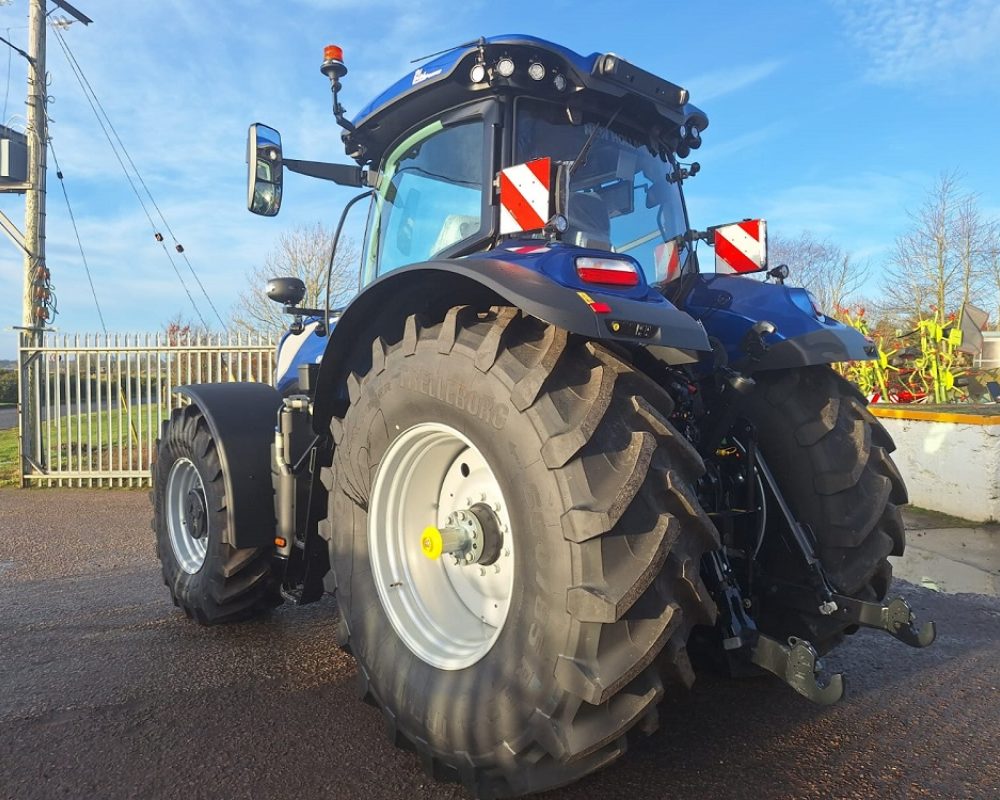 NH TRACTOR T7.270 AC NEW HOLLAND TRACTOR