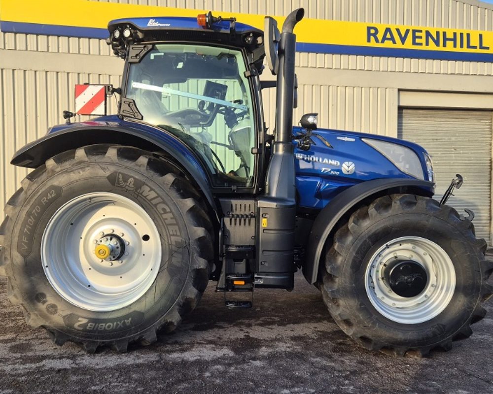 NH TRACTOR T7.300 AC NEW HOLLAND TRACTOR