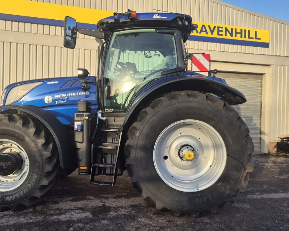 NH TRACTOR T7.300 AC NEW HOLLAND TRACTOR