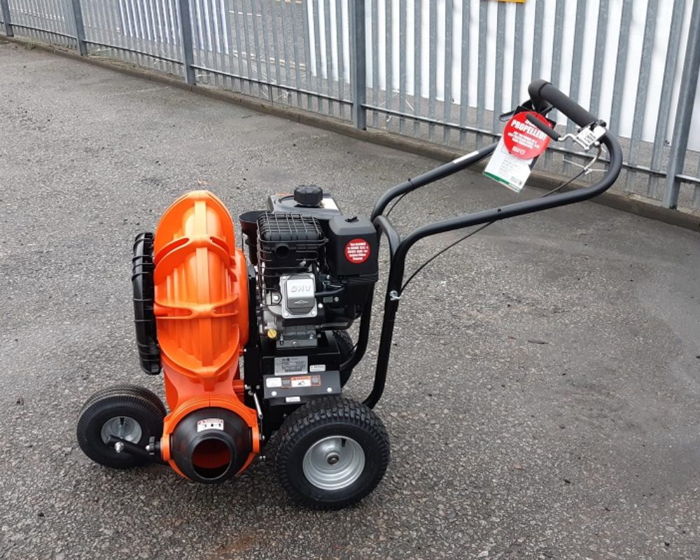 GROUNDCARE 10HP BILLYGOAT BLOWER