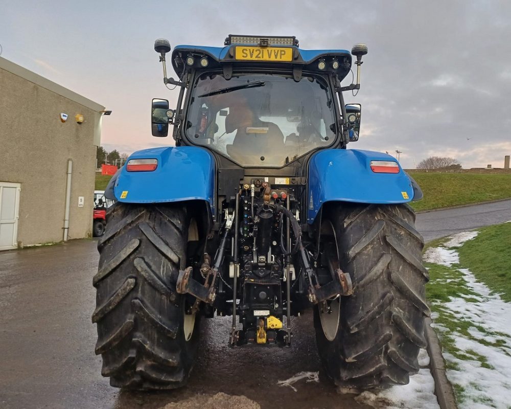 NH TRACTOR T7.225 AC NEW HOLLAND TRACTOR