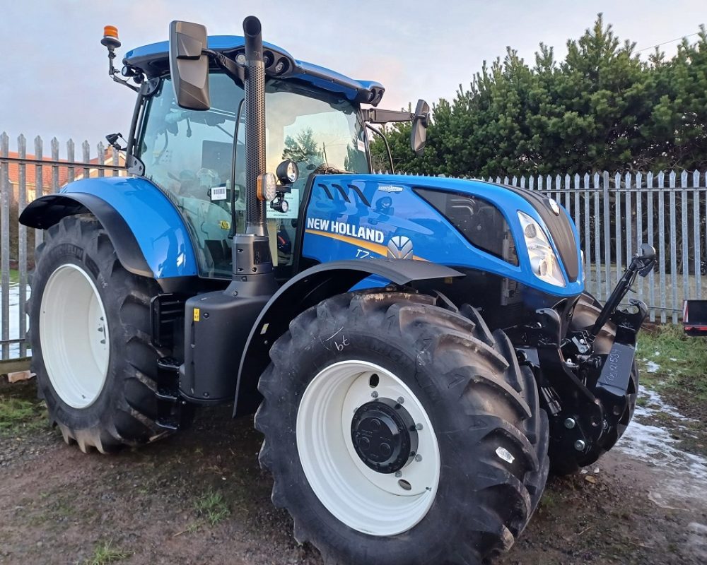 NH TRACTOR T7.225 AC NEW HOLLAND TRACTOR