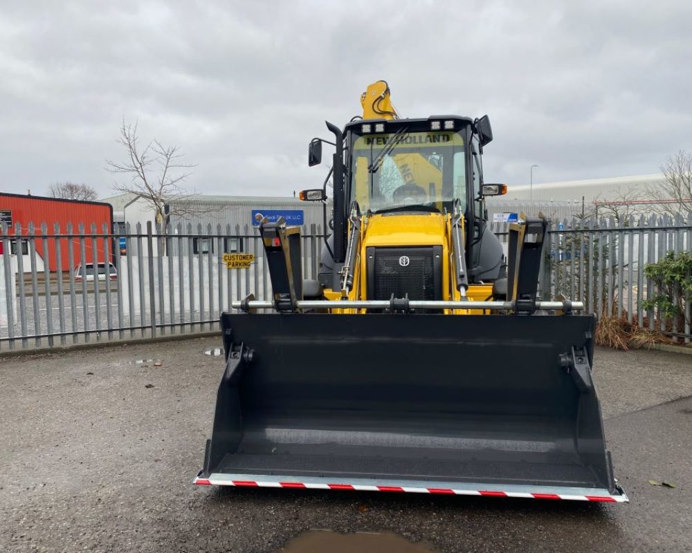 NH CONSTRUCTION B110D TC NEW HOLLAND DIGGER