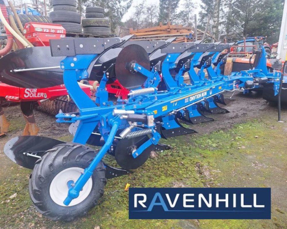 NH IMPLEMENTS PHH5 NEW HOLLAND PLOUGH