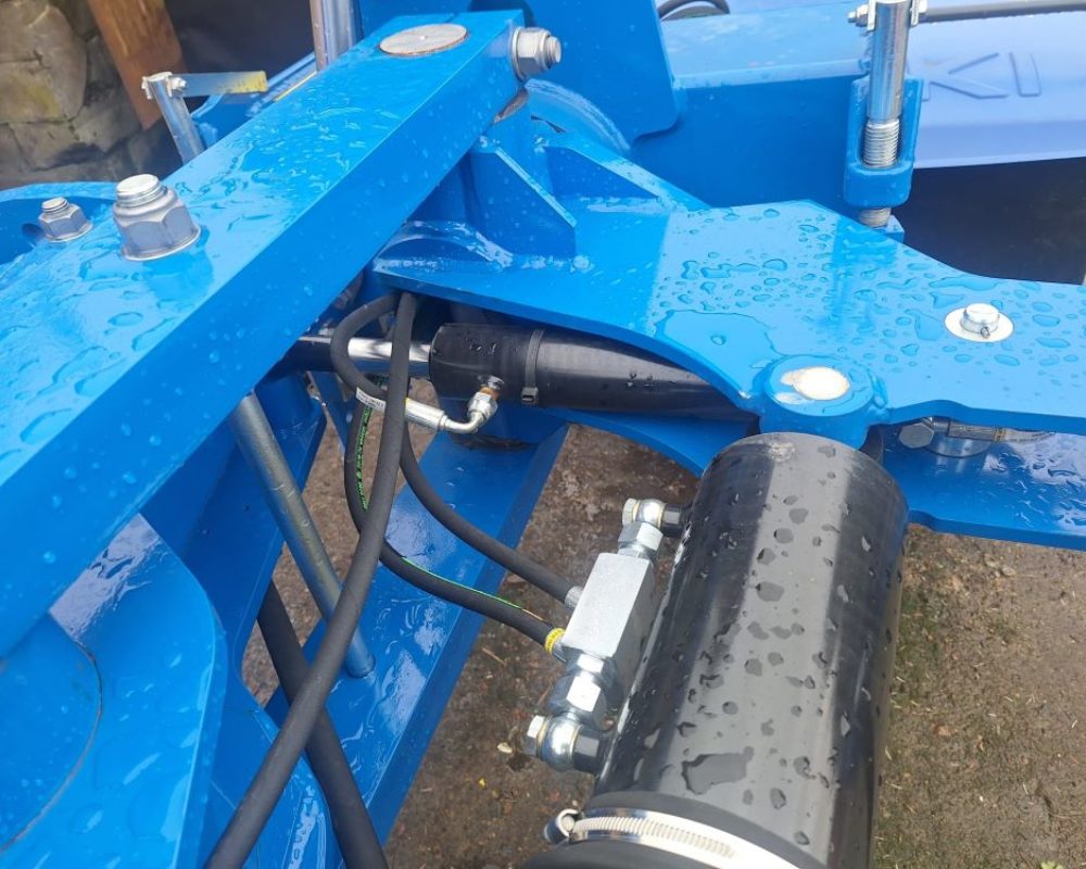 NH IMPLEMENTS PHH5 NEW HOLLAND PLOUGH