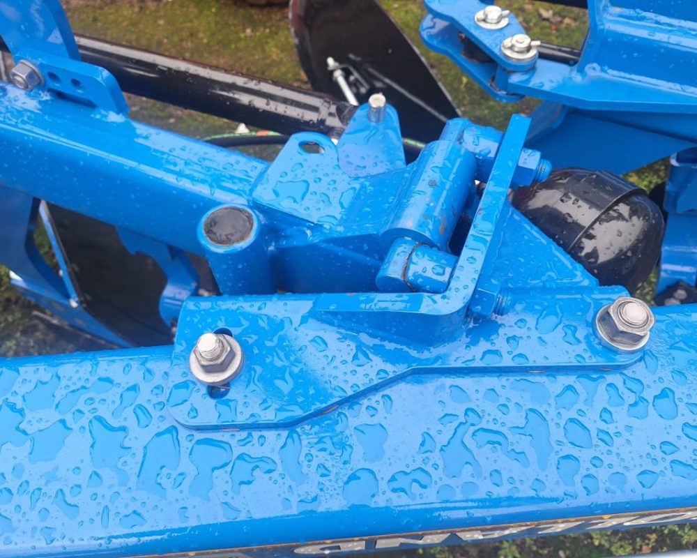 NH IMPLEMENTS PHH5 NEW HOLLAND PLOUGH