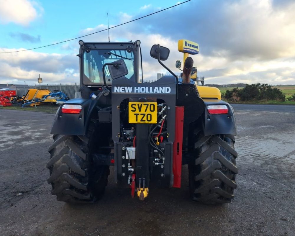 NH TRACTOR TH7.42 NEW HOLLAND HANDLER