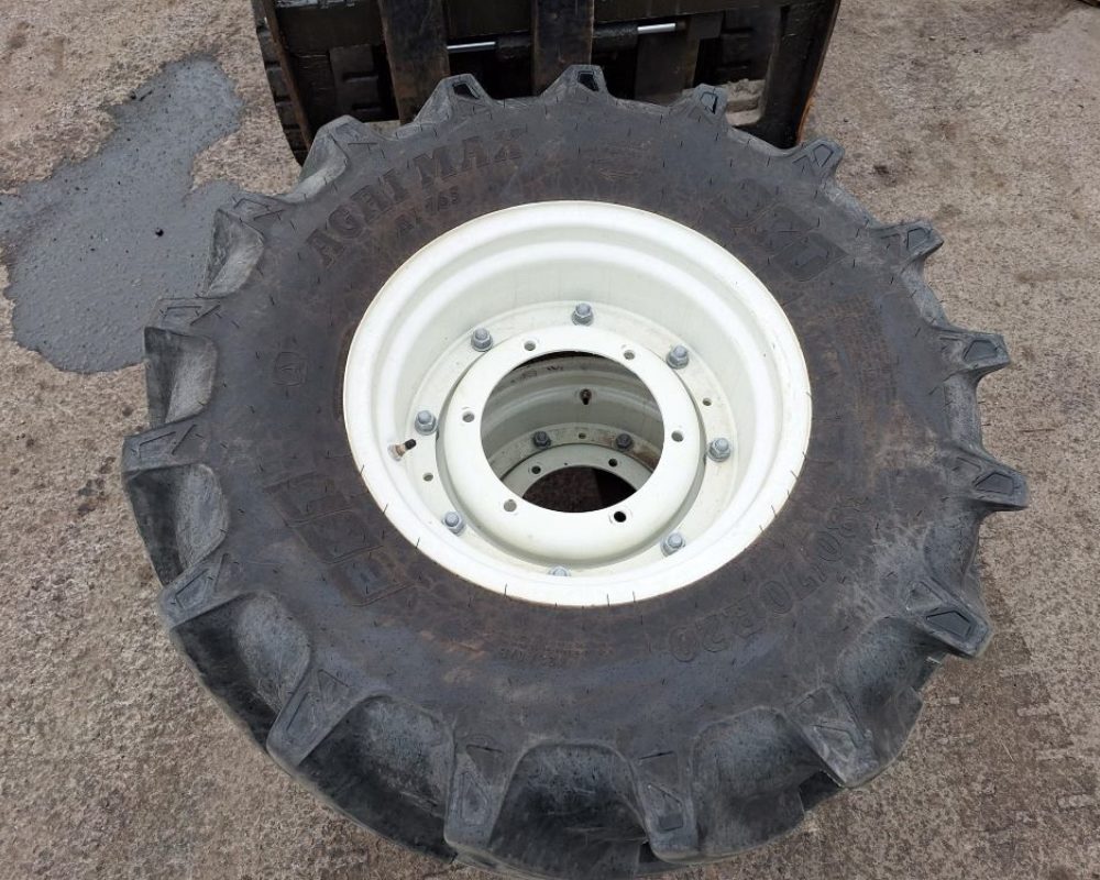 NH TRACTOR WHEELS-TYRES 380/70R20 480/70R30