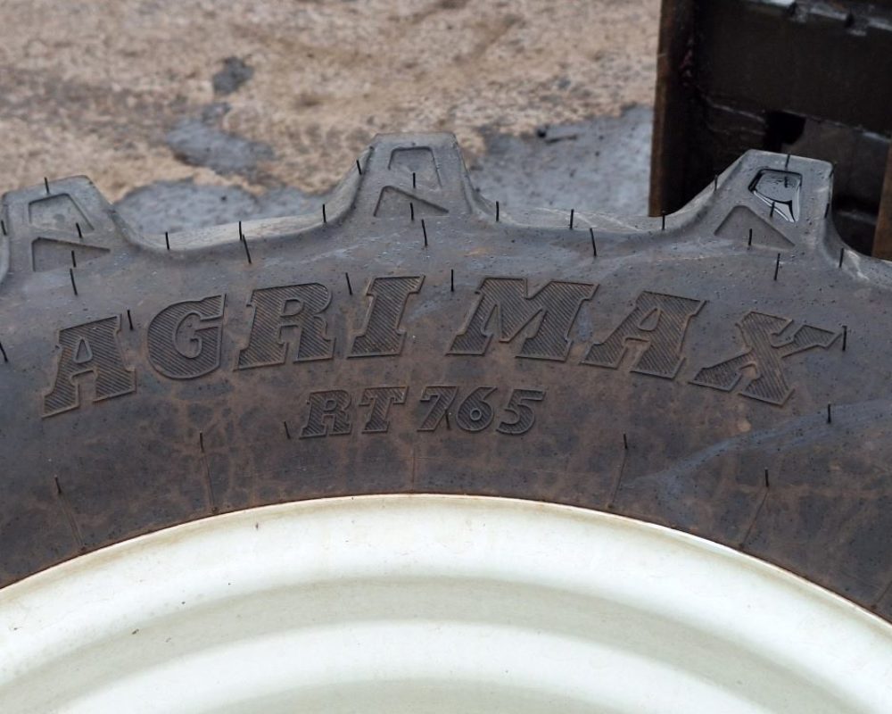 NH TRACTOR WHEELS-TYRES 380/70R20 480/70R30